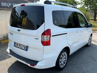 FORD Tourneo Courier usata, con Specchietti laterali elettrici