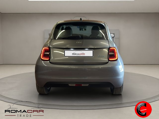 FIAT 500e usata, con Autoradio