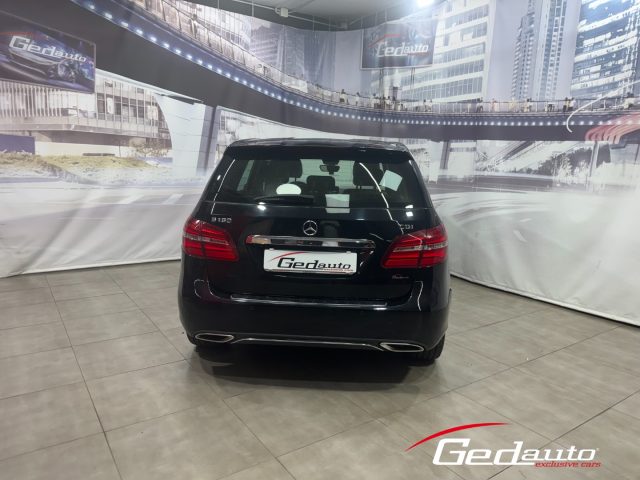 MERCEDES-BENZ B 180 usata, con Alzacristalli elettrici