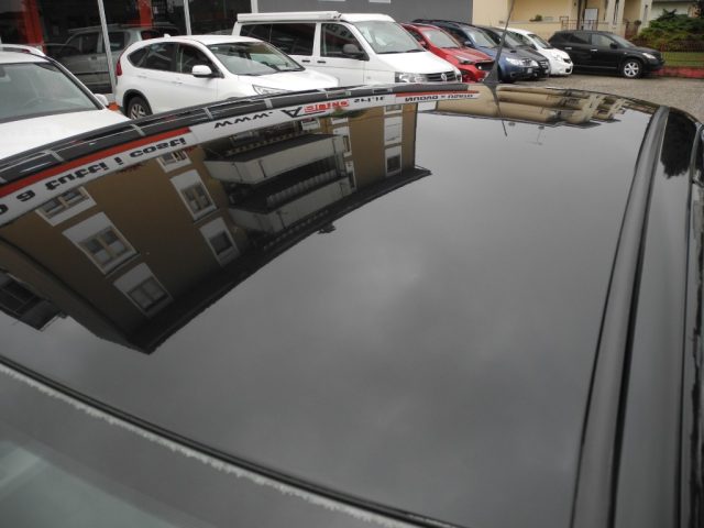 TOYOTA Yaris usata 48