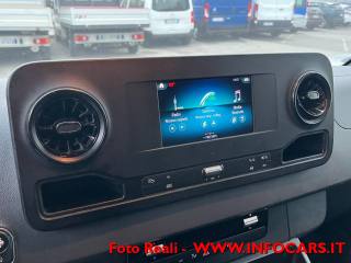 MERCEDES-BENZ Sprinter usata, con Touch screen