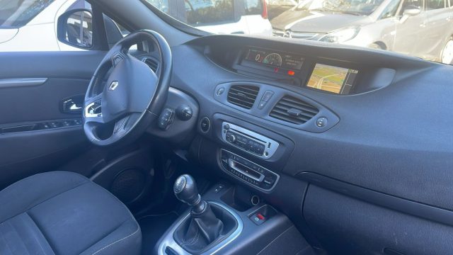 RENAULT Scenic usata, con Specchietti laterali elettrici
