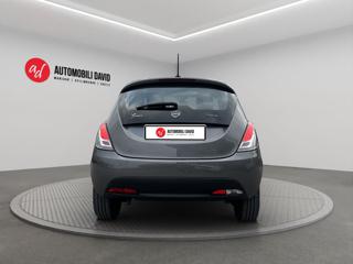 LANCIA Ypsilon usata, con Autoradio
