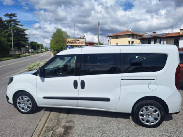 FIAT Doblo usata, con Sedile posteriore sdoppiato