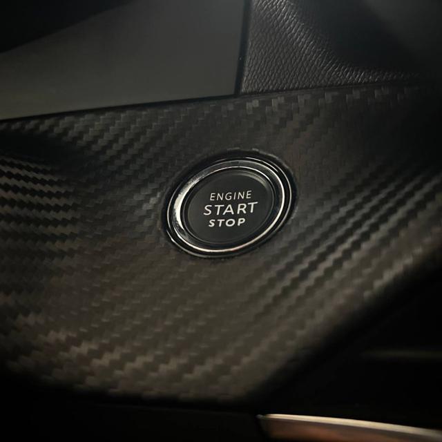 PEUGEOT 208 usata, con Autoradio digitale