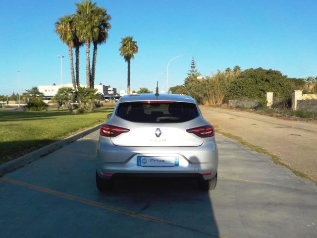 RENAULT Clio usata, con Autoradio