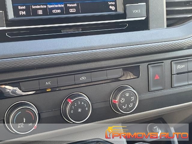 VOLKSWAGEN Caravelle usata 12