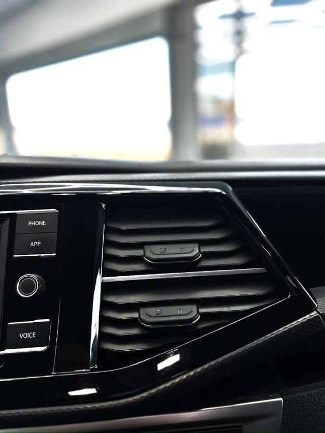 VOLKSWAGEN Multivan usata 26