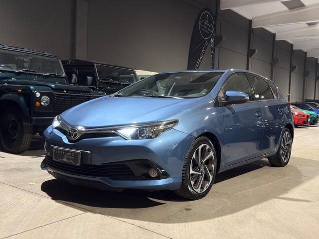 TOYOTA Auris usata, con ABS