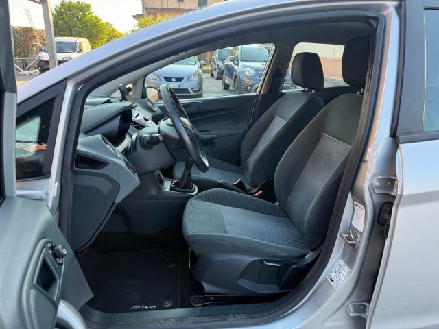 FORD Fiesta usata, con ESP