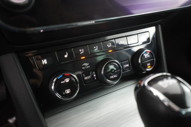 SKODA Superb usata 17