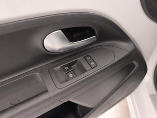 VOLKSWAGEN up! usata, con Luci diurne LED