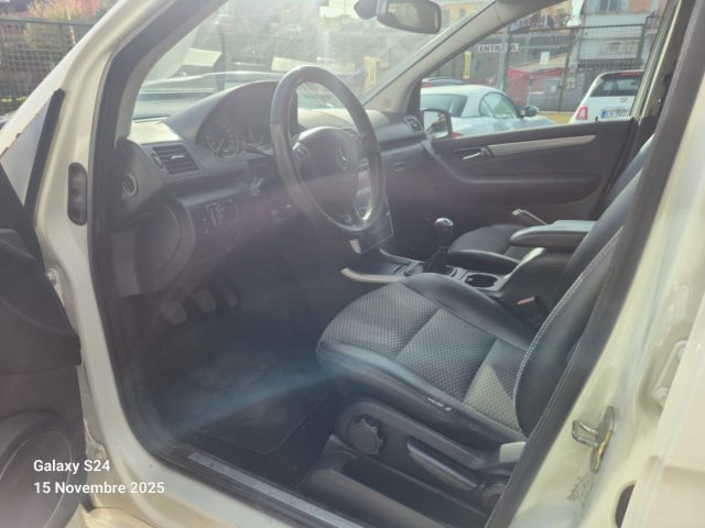 MERCEDES-BENZ A 180 usata, con Controllo automatico clima