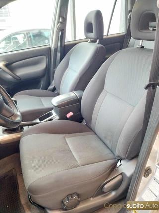 TOYOTA RAV 4 MY23 usata, con Immobilizzatore elettronico