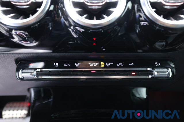 MERCEDES-BENZ A 200 usata, con Autoradio digitale