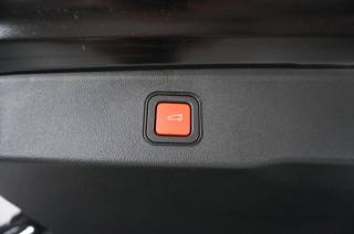 JEEP Avenger usata, con Fari LED