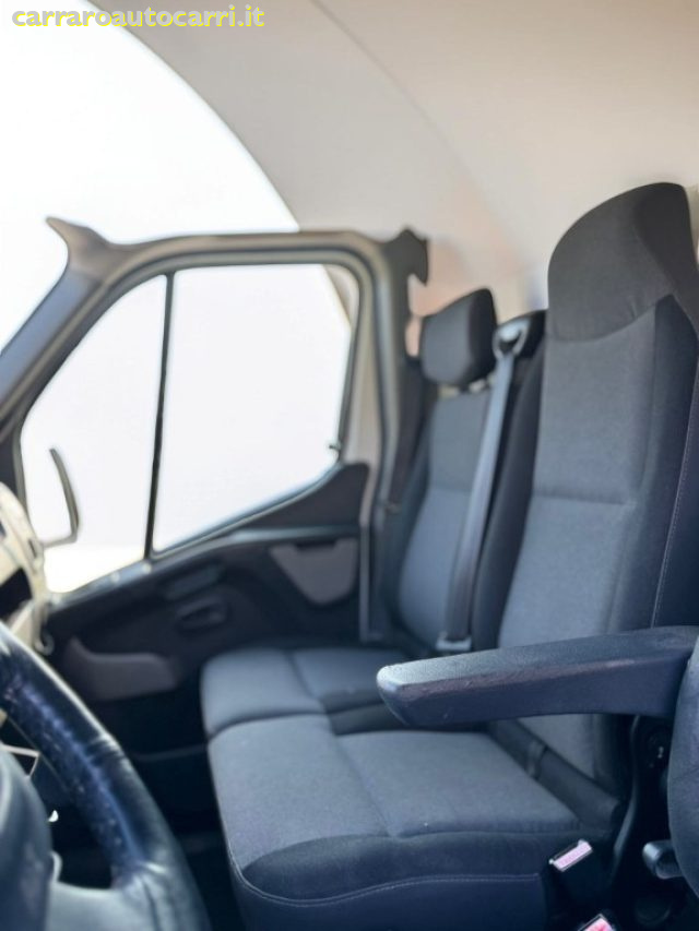 RENAULT Master usata, con Servosterzo