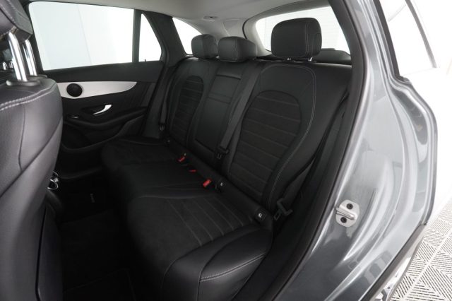 MERCEDES-BENZ GLC 220 usata 10