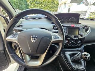 LANCIA Ypsilon usata, con Touch screen