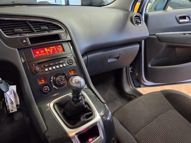 PEUGEOT 5008 usata, con Specchietti laterali elettrici