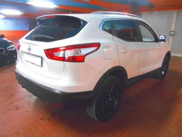 NISSAN Qashqai usata, con Autoradio