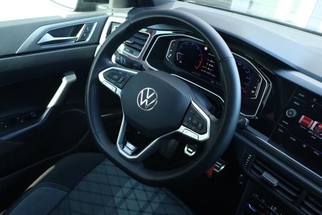 VOLKSWAGEN Taigo usata, con Isofix