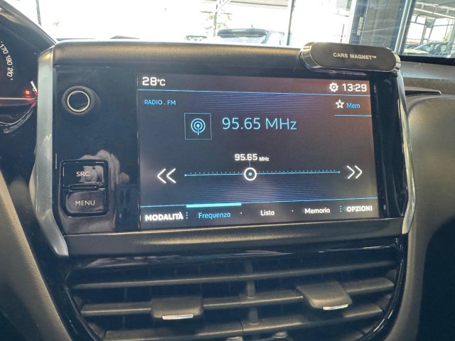 PEUGEOT 208 usata, con Servosterzo