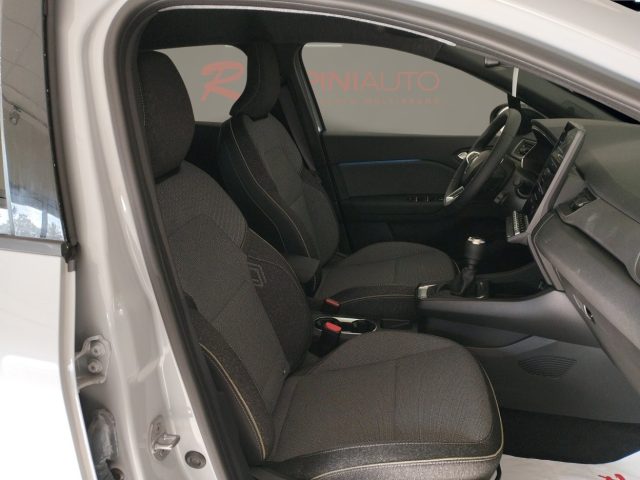 RENAULT Captur usata 16