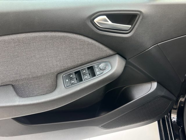 RENAULT Clio usata, con Volante in pelle