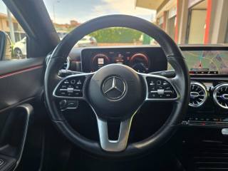 MERCEDES-BENZ A 200 usata, con Controllo elettronico della corsia
