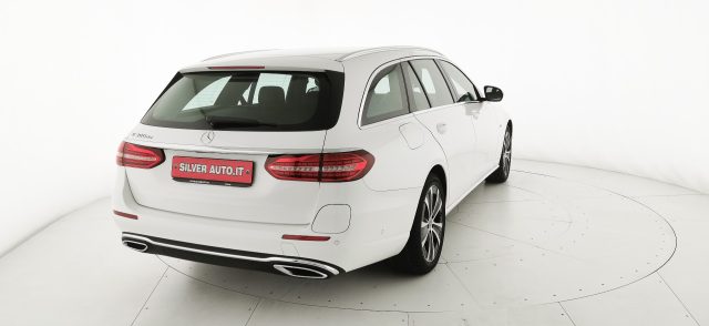 MERCEDES-BENZ E 300 usata, con Regolazione elettrica sedili