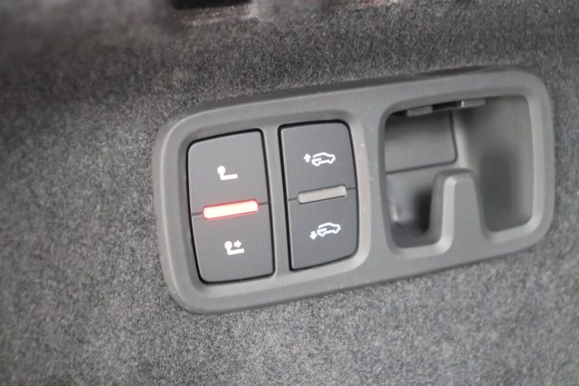 AUDI Q8 usata, con Controllo automatico clima