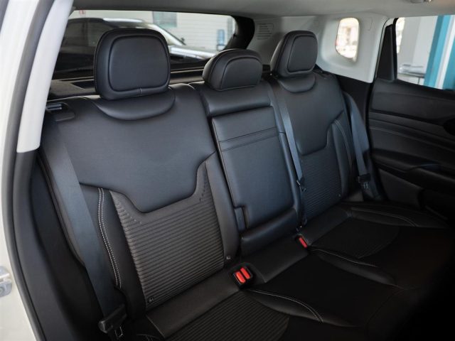 JEEP Compass usata, con Sedile posteriore sdoppiato