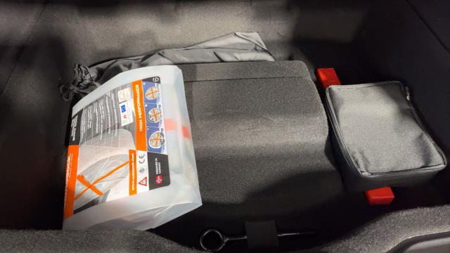 LYNK & CO 01 usata, con Tettuccio apribile