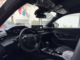 PEUGEOT 2008 usata, con Isofix