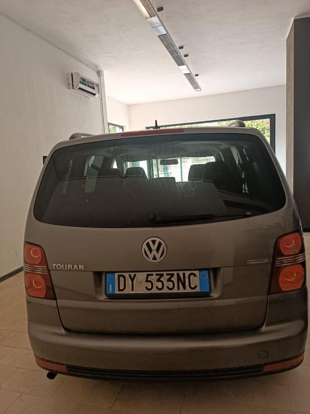 VOLKSWAGEN Touran usata, con Chiusura centralizzata
