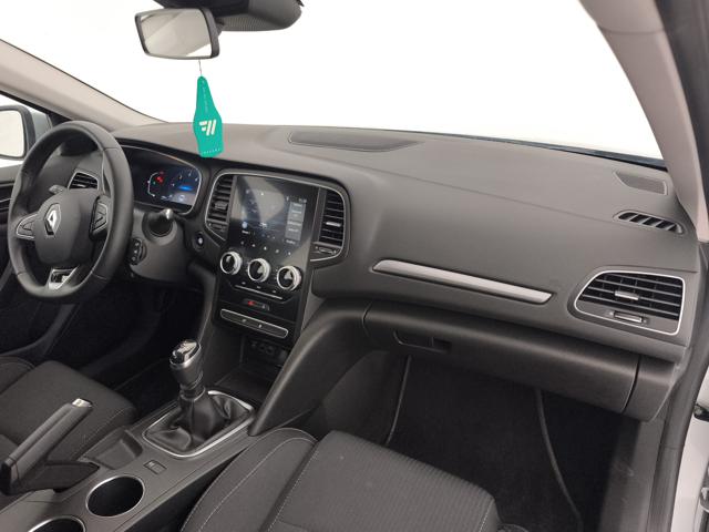 RENAULT Megane usata, con Sensori di parcheggio posteriori
