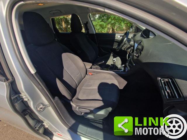 PEUGEOT 308 usata, con Park Distance Control
