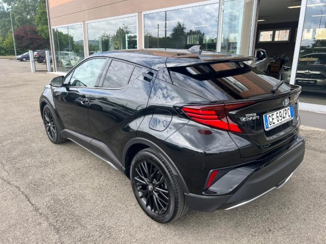 TOYOTA C-HR usata, con Autoradio