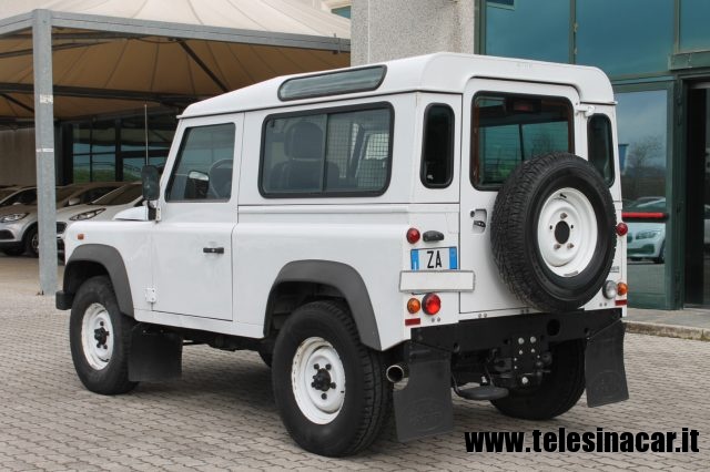 LAND ROVER Defender usata 7