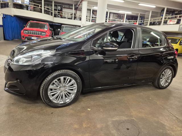 PEUGEOT 208 usata, con Autoradio