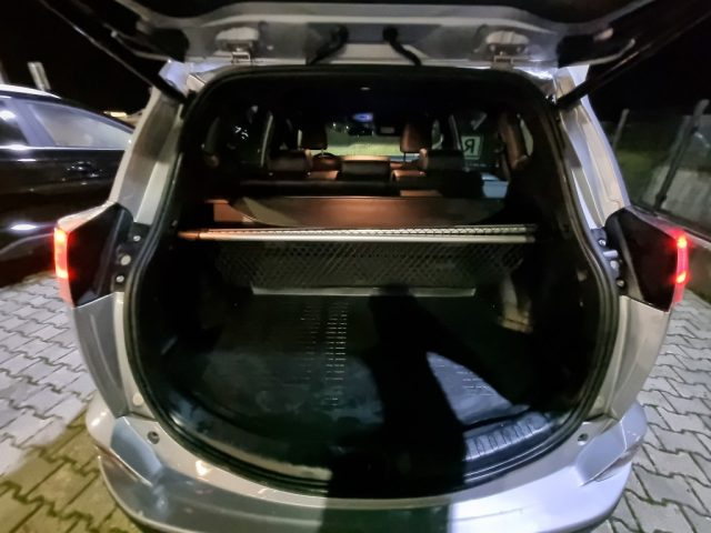 TOYOTA RAV 4 MY23 usata, con Regolazione elettrica sedili