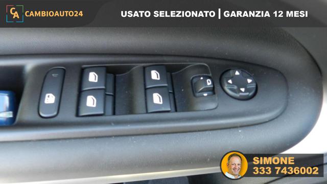 JEEP Avenger usata, con USB