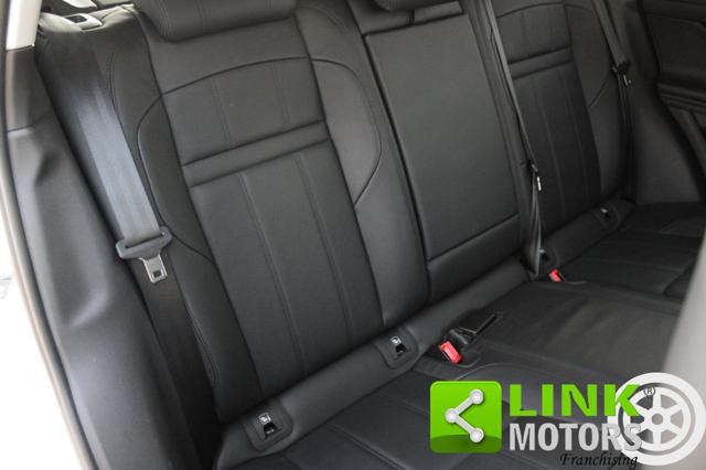 LAND ROVER Range Rover Evoque usata, con Touch screen