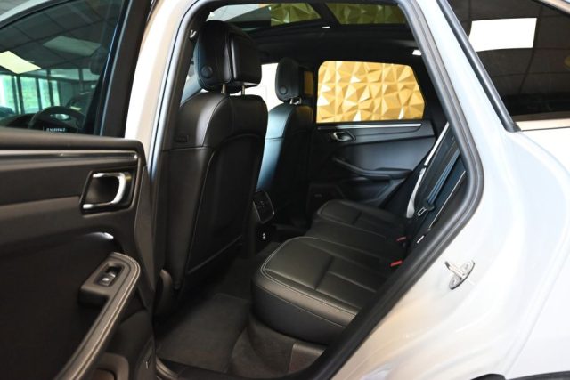 PORSCHE Macan usata 27