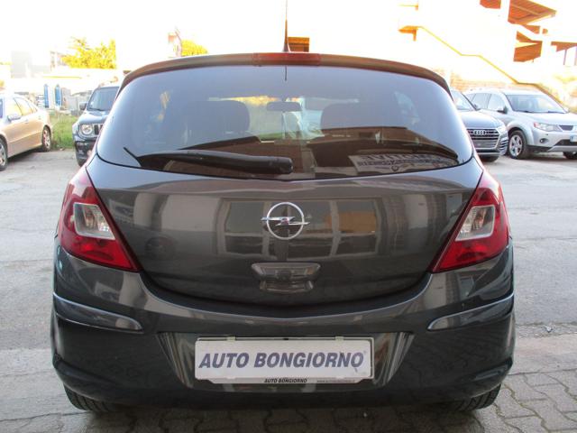 OPEL Corsa usata, con Climatizzatore