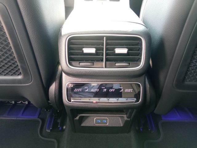 MERCEDES-BENZ GLE 350 usata, con Leve al volante