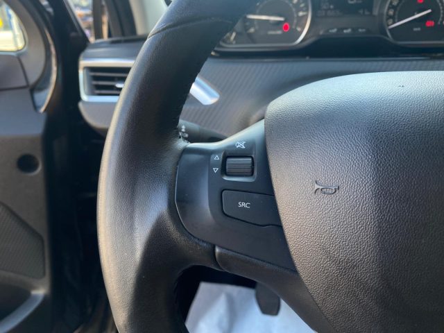 PEUGEOT 2008 usata 19