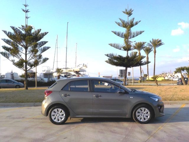 KIA Rio usata, con Chiusura centralizzata