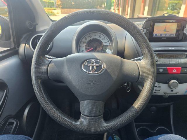 TOYOTA Aygo usata 28